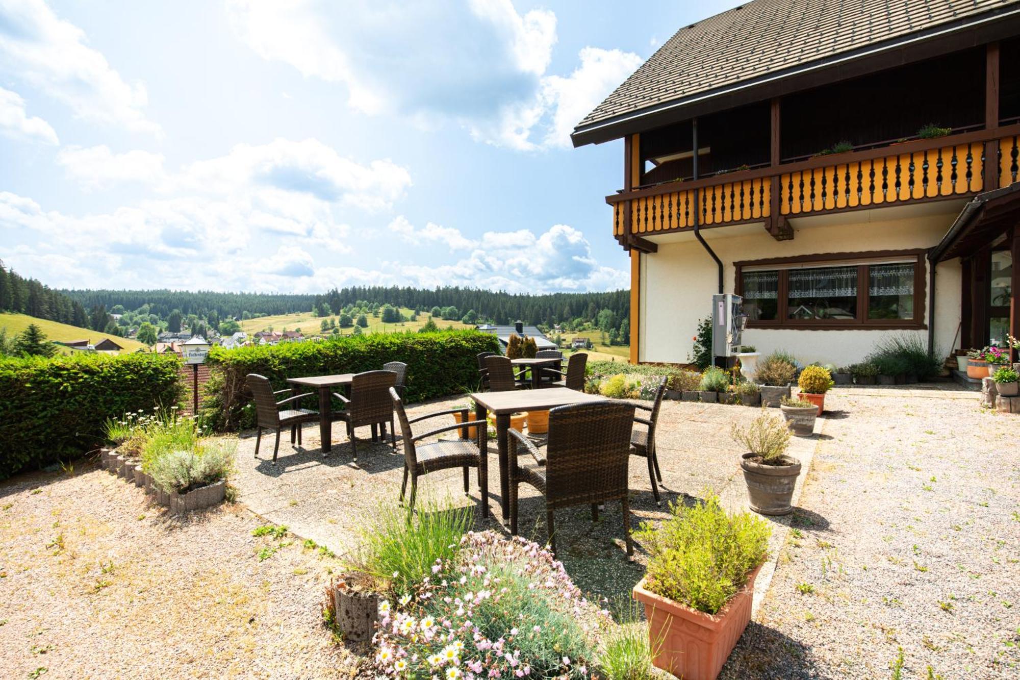 אייזנבאך Auerhahn Bed And Breakfast - Black Forest - Waldhotel מראה חיצוני תמונה